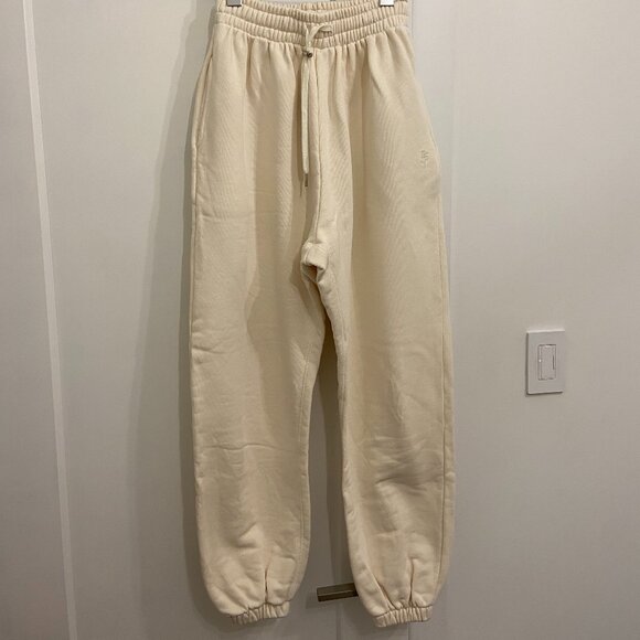 The Frankie Shop EUC Vanessa Sweatsuit - Hoodie AND Sweatpants in Vanilla - Picture 8 of 14